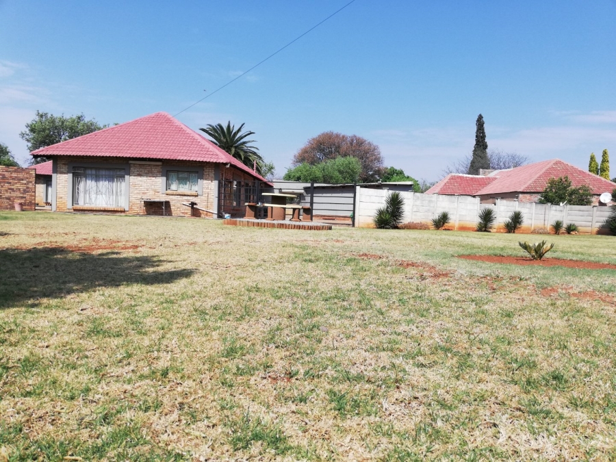 4 Bedroom Property for Sale in Stilfontein Ext 4 North West